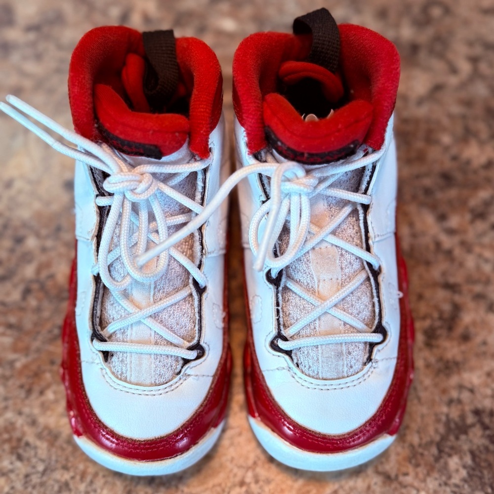 Jordan Retro 9 (TD) 
Size 8C